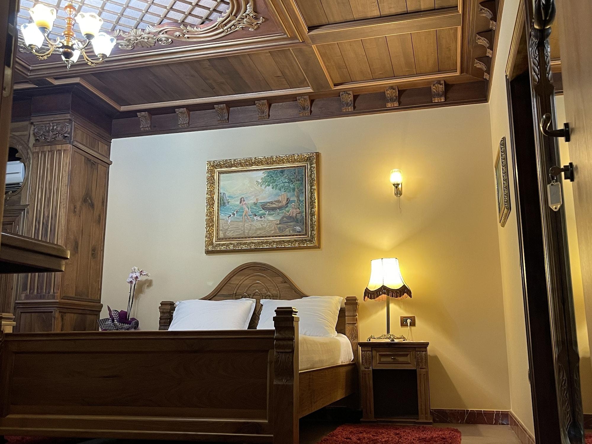 טיראנה Brilant Antik Hotel מראה חיצוני תמונה