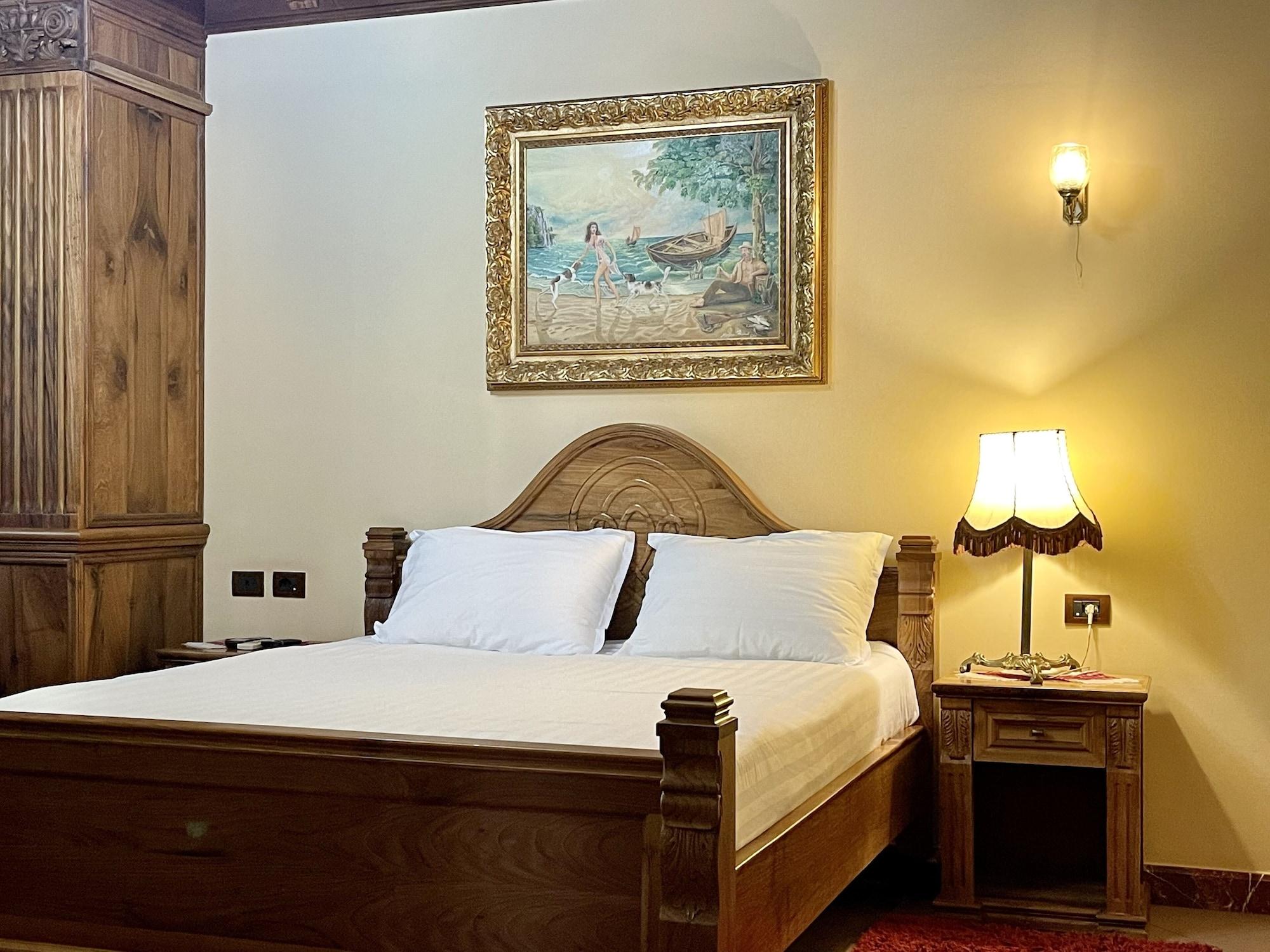 טיראנה Brilant Antik Hotel מראה חיצוני תמונה